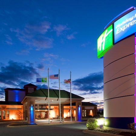 Holiday Inn Express Cambridge By Ihg מראה חיצוני תמונה