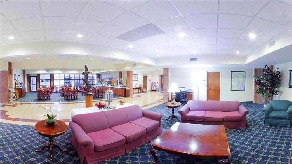 Holiday Inn Express Cambridge By Ihg מראה חיצוני תמונה