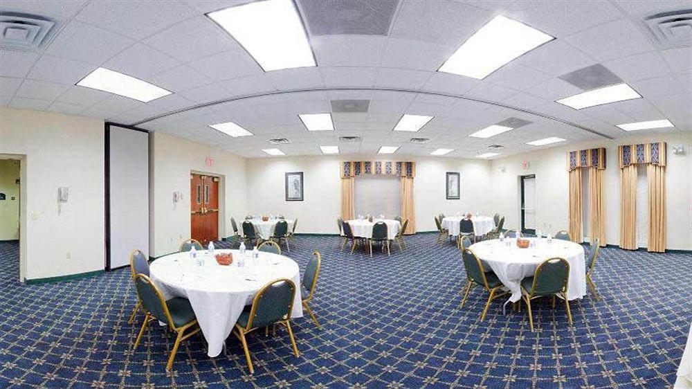 Holiday Inn Express Cambridge By Ihg מראה חיצוני תמונה