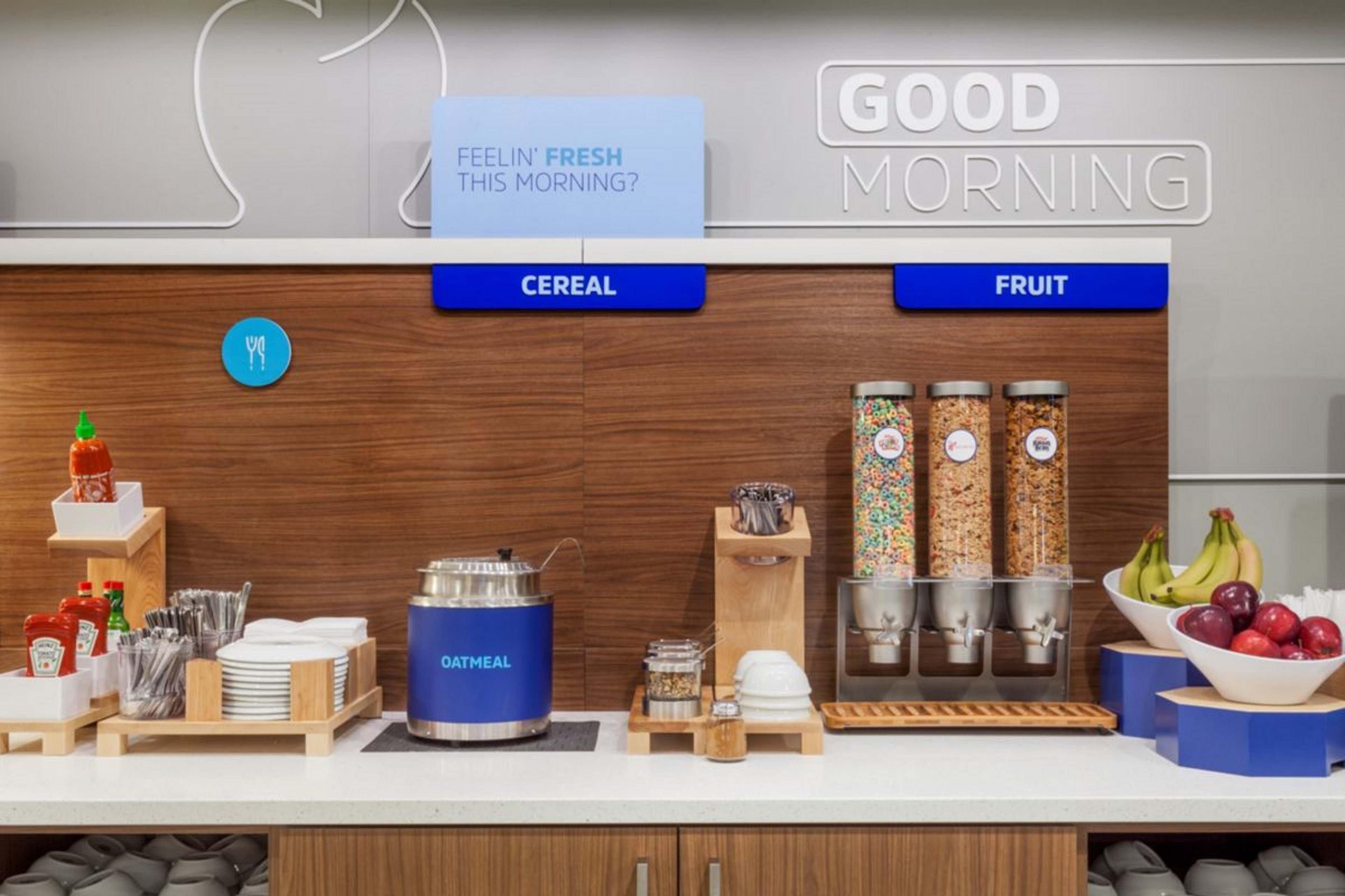 Holiday Inn Express Cambridge By Ihg מראה חיצוני תמונה