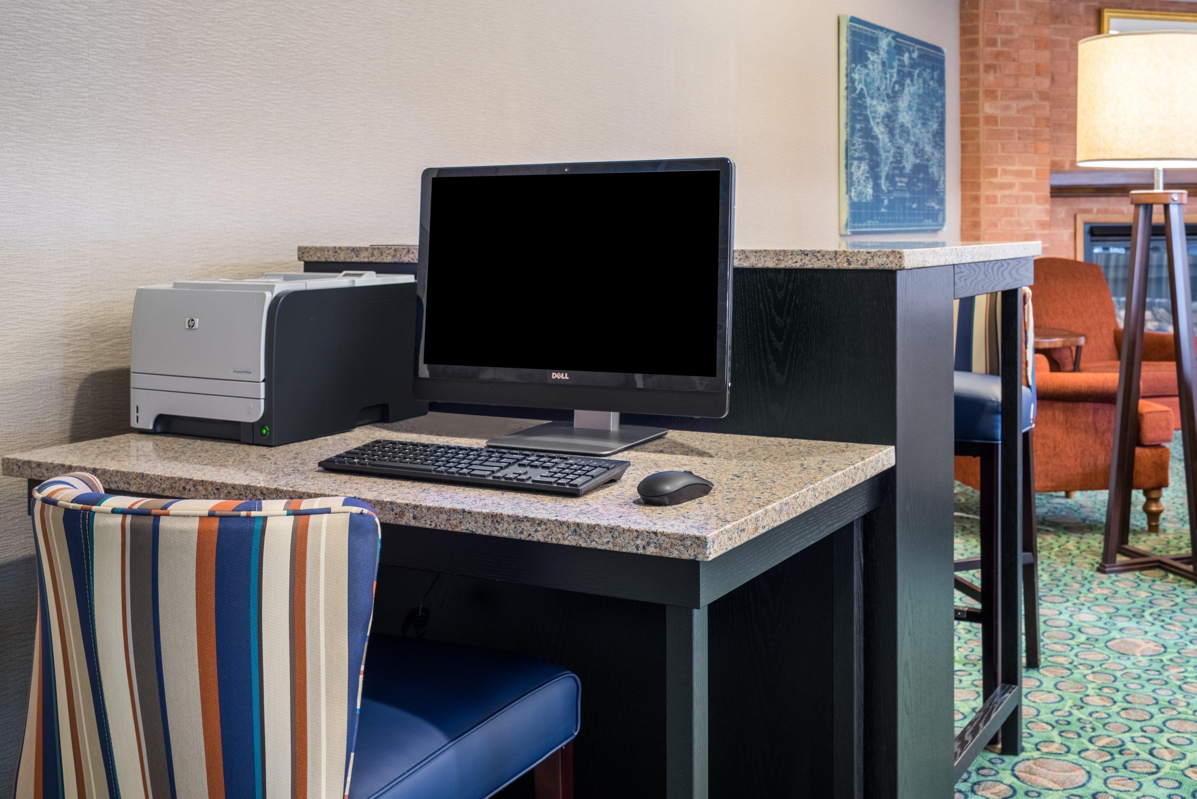 Holiday Inn Express Cambridge By Ihg מראה חיצוני תמונה